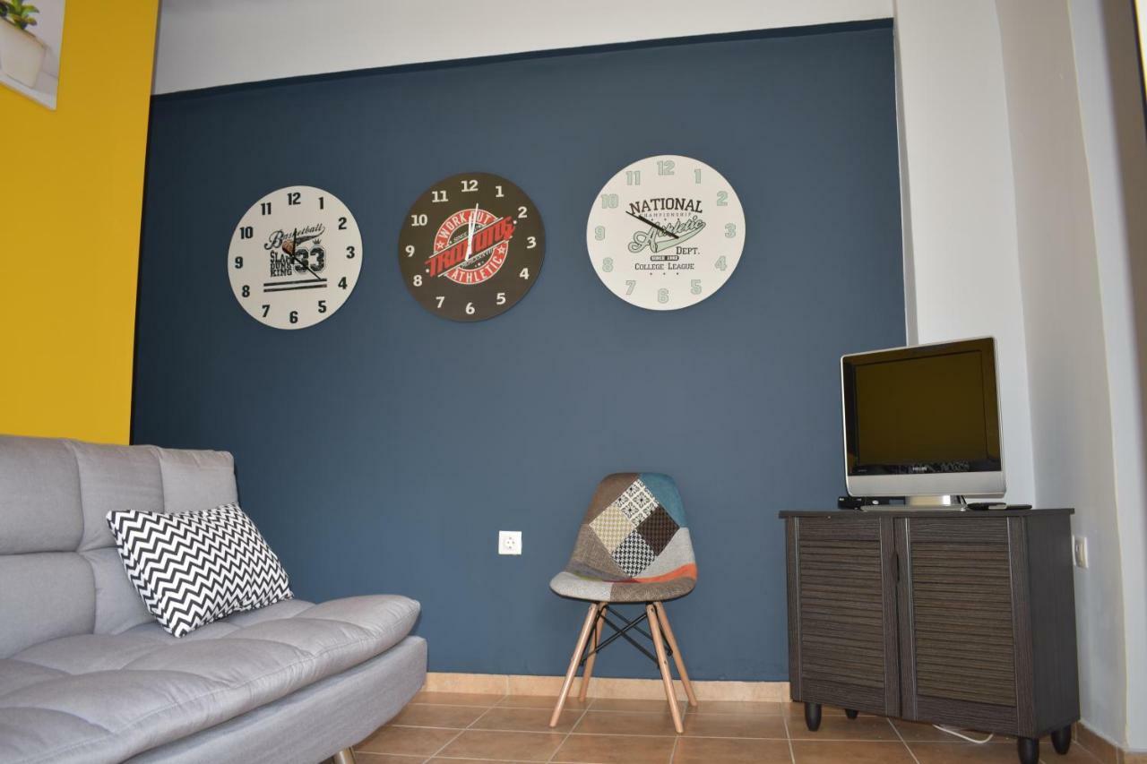Cozy Apartment In Central Атина Екстериор снимка