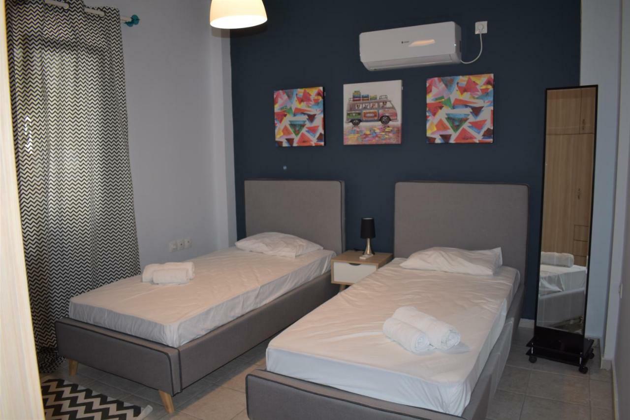 Cozy Apartment In Central Атина Екстериор снимка